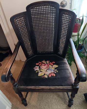 Vintage Chair 1