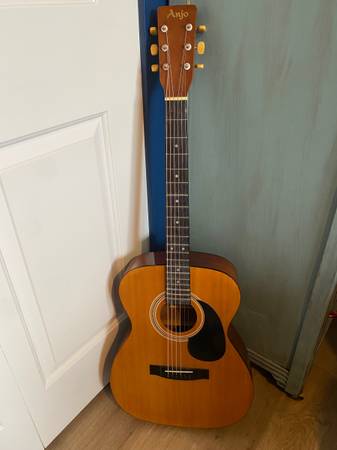 ANJO ACOUSTIC GUITAR 1