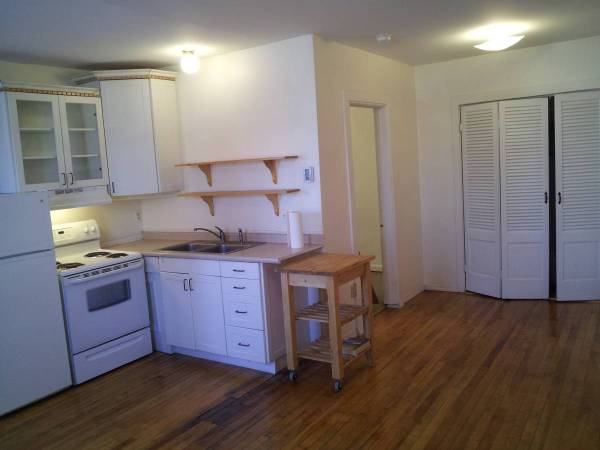 One bedroom, 2d floor, downtown Plattsburgh 1