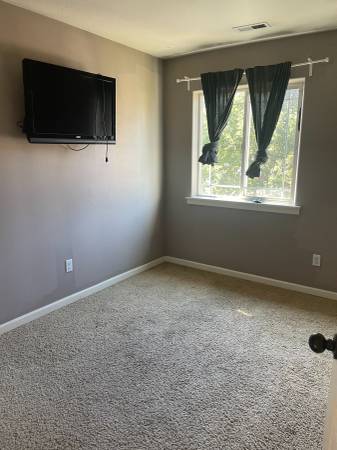 $625 / 3br - 90ft2 - Room available in cozy North Portland duplex (Kenton)63831753273089122
