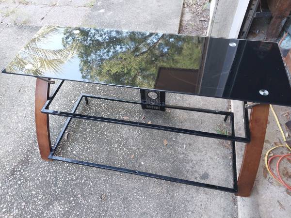 Glass top 4' tv stand 1