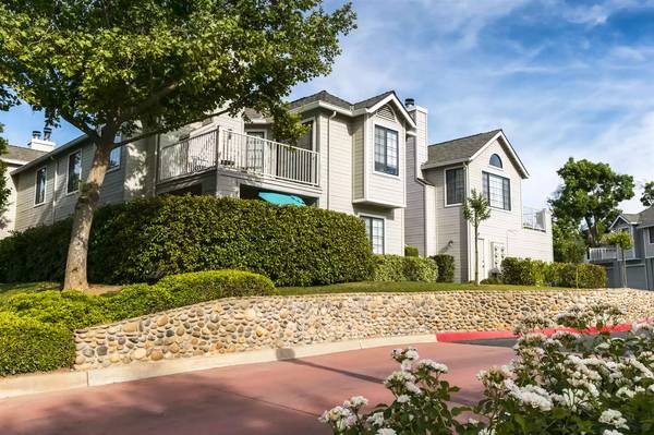 $2,290 / 2br - 1355ft2 - Vibrant Living Meets Cozy Retreats: Your Next Home Awaits Here! (Fresno - Fresno)63873104593409121