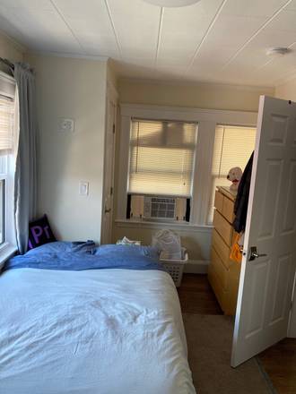 $4,050 / 3br - Medford Room in 3 Bed/1 Bath Apartment | Burget Ave (Tufts University)64034776619522121