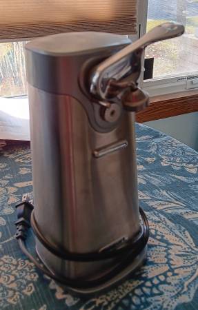 Cuisinart SCO-60 electric can opener 1
