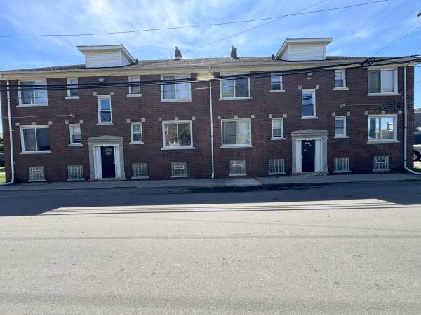 4111 MIDLAND APTS 1