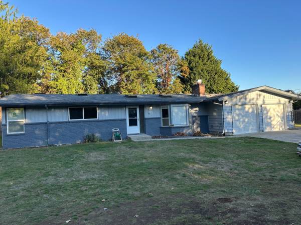 $994,000 / 3br - 1680ft2 - 3 Beds / 2.5 Bath House for Sale (0.87 acre lot) (Renton)