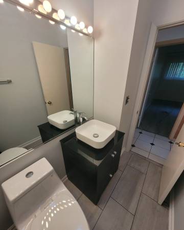 $489,000 / 4br - 2310ft2 - Recently updated 4 bed 2.5 bath brick ranch Highland Park (Highland Park)63781302916611122
