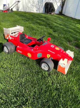F-1 Ferrari Ride On Car 1