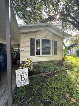 $25,000 / 2br - 924ft2 - FL Living, 2x2 1990 MH directly on Pond, with porch and carport (Whitney MHC)63823026315137120