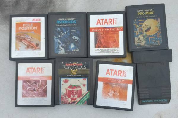 8 Vintage Atari Game Cartridges 1