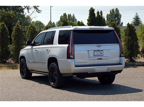 2016 Cadillac Escalade Premium Sport Utility 4D - $25,999 (+ Payless Auto Sales LLC)63482811235971124