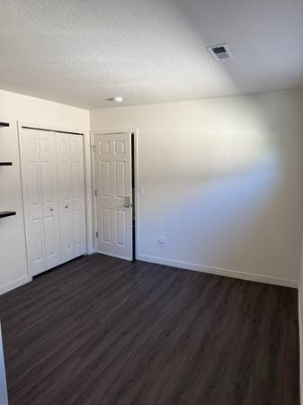 $1,200 / 1br - Open large bedroom near Intel/Nike63831682884483122