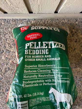 Pet pellets 1