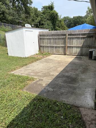 $1,100 / 3br - 1035ft2 - 3 BR, 1 y 1/2 Baños Duplex (1715 Stanford) (Columbia)63845292458241122