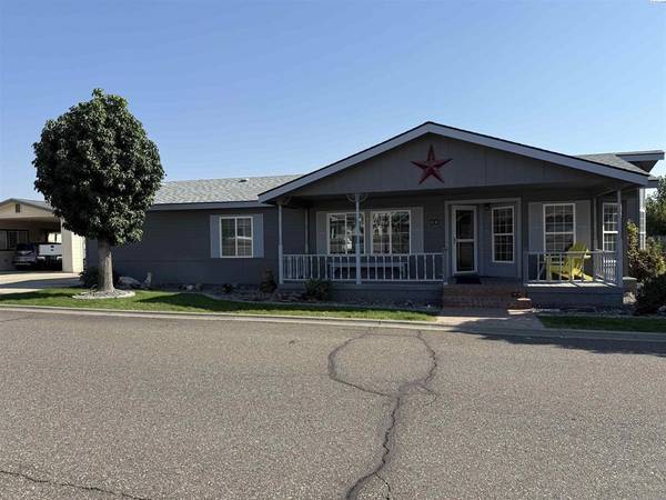 $199,900 / 3br - 1584ft2 - 3 bed, 2 bath manufactured home in a 55+ neighborhood for sale (Prosser)63850860662145120