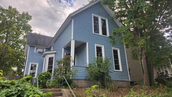 Upper Duplex 1