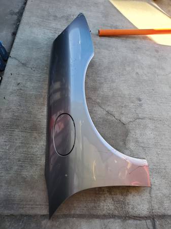 Porsche 996 Front right Fender 1