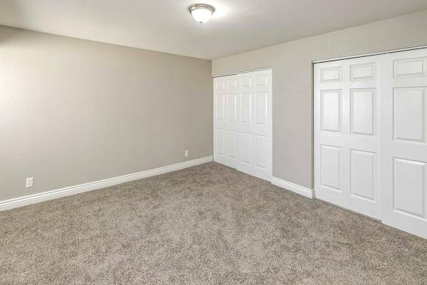 $985 / 1br - 652ft2 - Plank Flooring, Flexible Rental Payment Options, On-Site Management63976698541315124