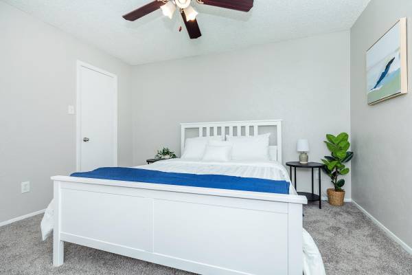 $825 / 1br - 680ft2 - Heat included, 1BD 1BA, In Dallas (2501 Webb Chapel Ext, Dallas, TX)63867603341441120