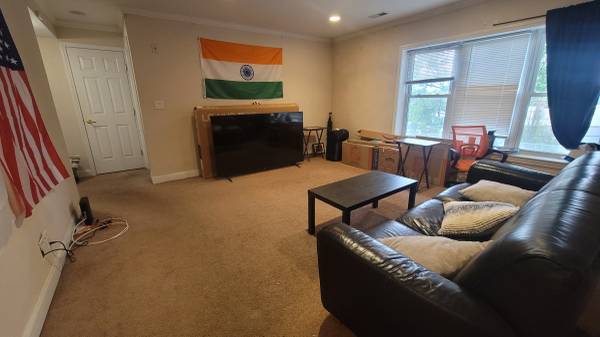 $1,100 / 3br - Spacious Boston Room Available – Mid-October Move-In (Brighton)63797280762243121