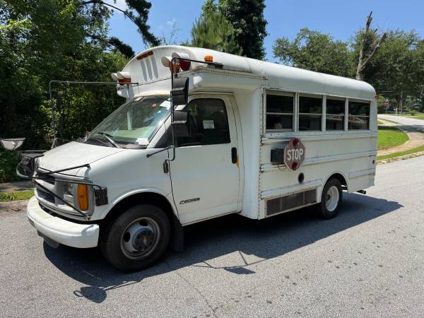 2000 Chevrolet Express 3500 Cutaway - $3,200 (Atlanta)63620854313857124