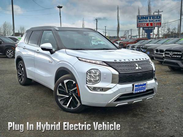 2023 Mitsubishi Outlander PHEV SEL Sport Utility 4D 1