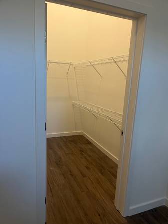 $1,205 / 1br - 732ft2 - NEW 1 bedroom 1 bath apartment (5 points)63801860212867124