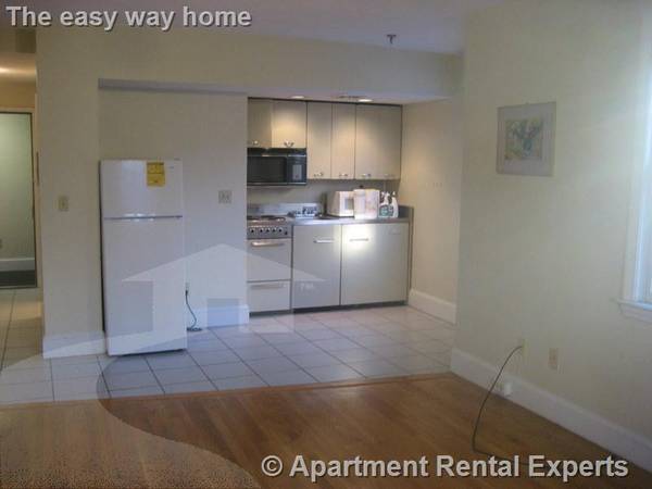 $2,300 --- Furnished Studio -- Right in Harvard Sq --- October (Harvard Sq.)63699215679745121