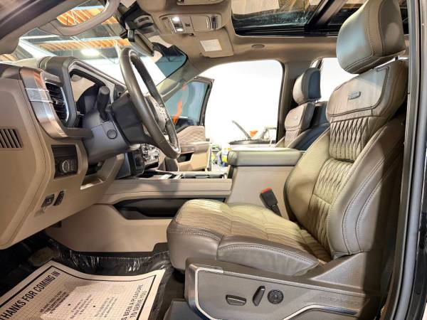 2025 Ford F-450 Super Duty - Photo 8
