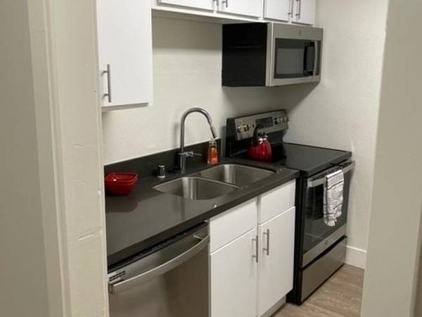 $2,589 / 1br - 858ft2 - Loft, Private Balconies and Patios, Pet Policy, Pets - allowed63952932876802123