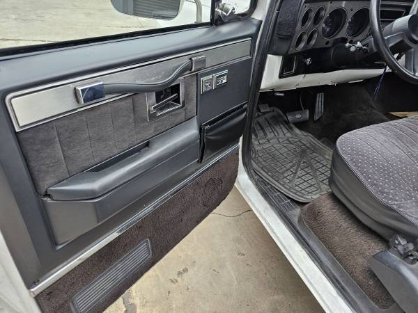 Camioneta CHEVY C10 de corta cama, 1987 - $26,000 (Los Ángeles)63436935357057121
