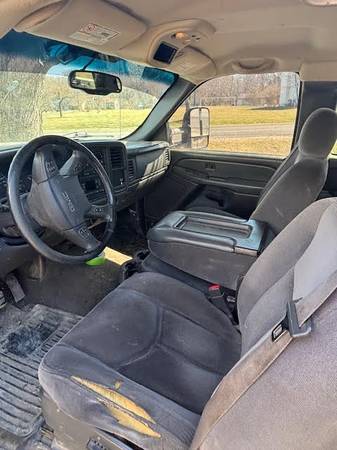 2007 GMC Sierra 2500 HD Extended Cab Long Bed Utility Bed - $7,35063621384595331122