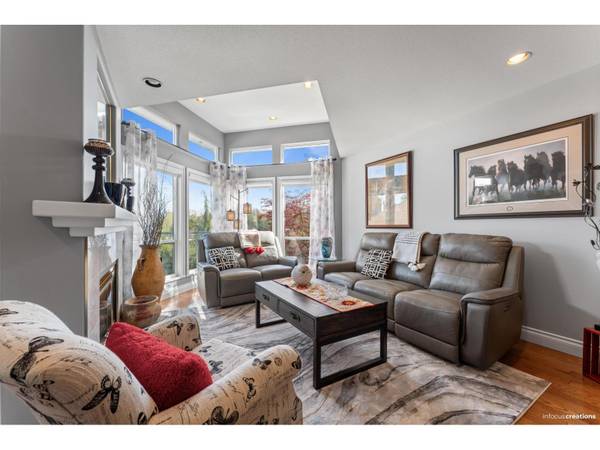 This is just too easy! Townhouse in Abbotsford. 3 Beds, 3 Baths 1