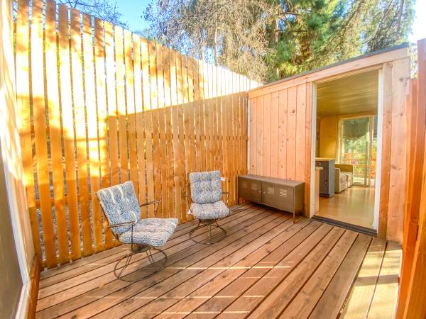 $1,390 / 1br - Estudio Único de Artista Independiente (Condado del Norte)63998457600386120