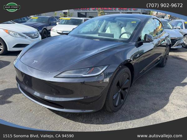 2025 Tesla Model 3 Long Range Sedan 4D 1