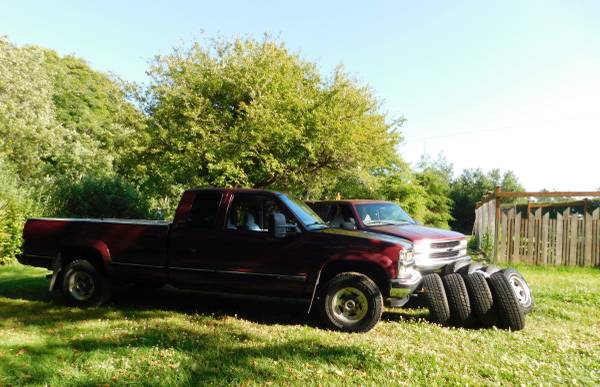 (3) Pack Deal Chevy 2500 Trucks with Clear titles - $23,500 (Grayland)63624376837123124