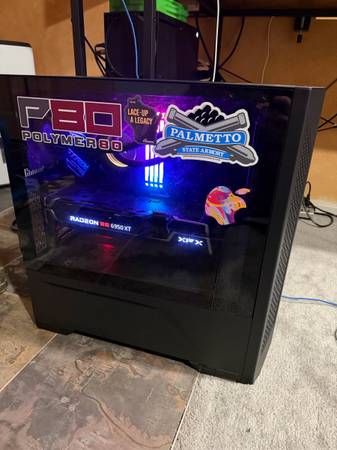 Gaming pc and monitor bundle 1