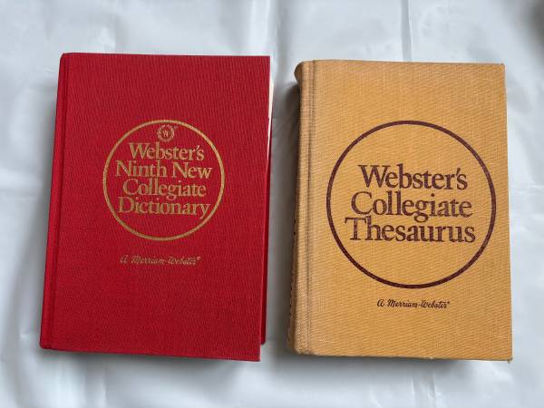 Webster's Collegiate Dictionary + Thesaurus (2 hardback Books) 1