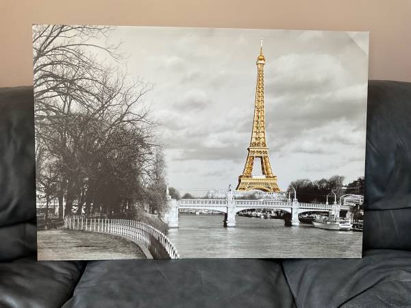 Large Eiffel Tower Canvas Picture ~ 38” x 27” 1