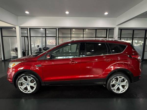 2017 Ford Escape Titanium Sport Utility 4D 4-Cil, EcoBoost, 2.0T - CUD - $9995.0063618498787841123