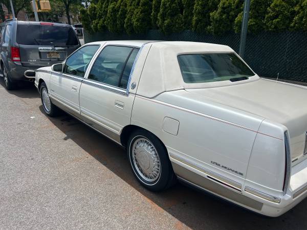 1999 Cadillac D’elegance Deville, 60s special - $2,49963614198144899124