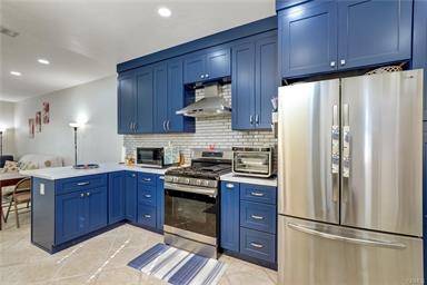 Townhome with 2 car attach Garage and Yard 1