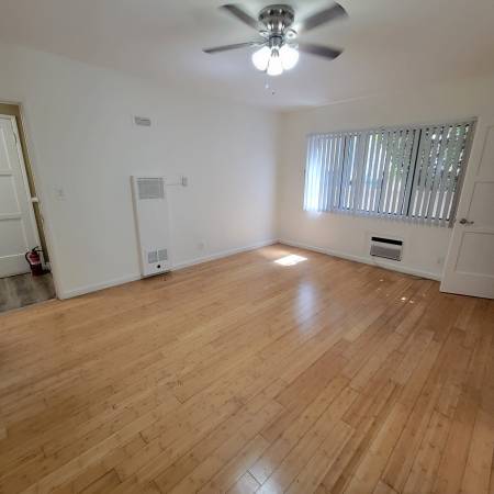 $1,595 / 400ft2 - Estudio excelente disponible (Los Ángeles)63700899975043123