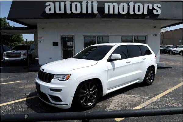 2018 Jeep Grand Cherokee Overland 4WD 1