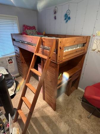 Beautiful Solid Wood Loft Bed With Dresser, Shelves And Desk 1