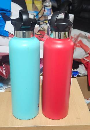 New and Never Use, 768 ml Stinless Steel Water Bottle 1