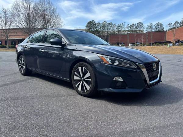 2019 Nissan Altima  2.5 SL Sedan 4D Sedan - $8,500 (Auto Nova LLC)63620833976963121