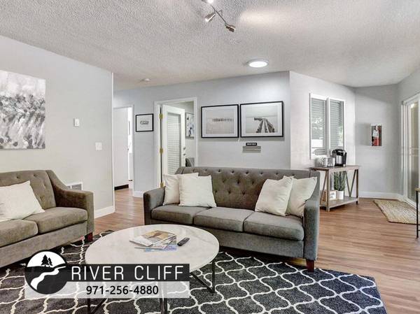 $1,595 / 2hab - ¡OBTÉN $300 DE DESCUENTO! Cerca del Área Natural Spring Park + Ventanas de Alta Eficiencia Energética (Milwaukie Heights)63672547627521120