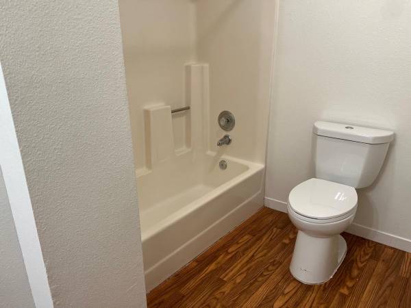 $1,824 / 1br - 688ft2 - 2 Fitness Centers, Vinyl Flooring, Balcony, Two Pools (Lompoc)63663820239361122