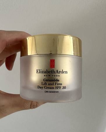 $40 Elizabeth Arden Ceramide Lift & Firm Day Cream SPF30 1